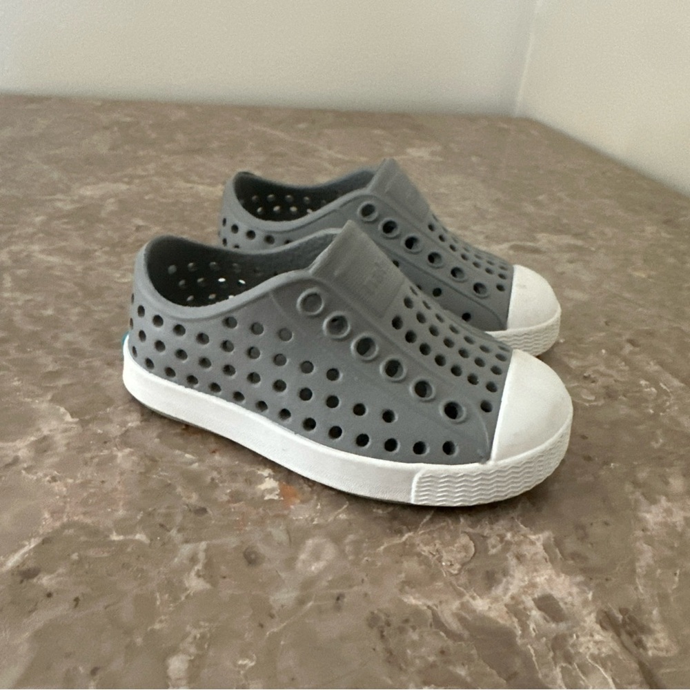 Native Kids Gray Water Shoes